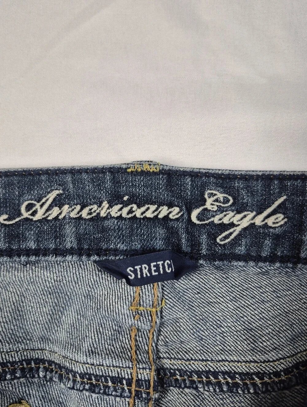 American Eagle Womens Mid Rise Dark Wash Cut Off Cuffed Denim Shorts Size 10